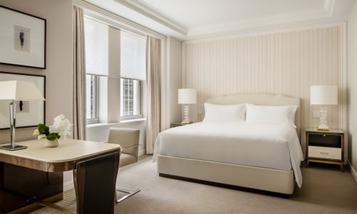 Junior Suite Bed Waldorf Astoria New York